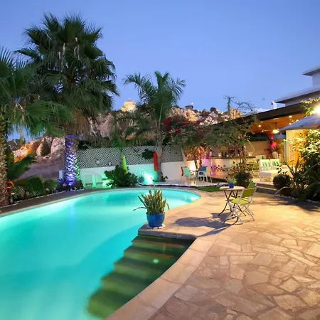 Villa The Ultimate Guide To Renting Your Luxury 3 Bedroom Villa, 1480 Protarász